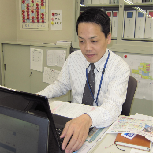 staff_02